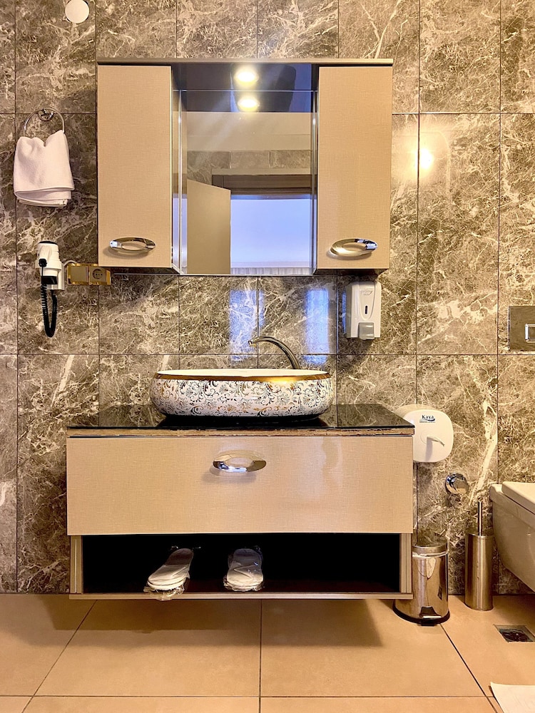 Caykent Suites Deluxe Hotel 47/50