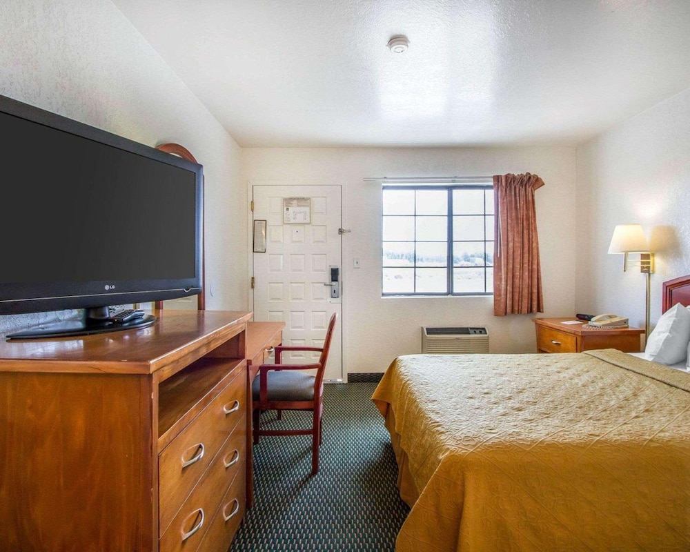 Econo Lodge Flagstaff East I-40 23/53