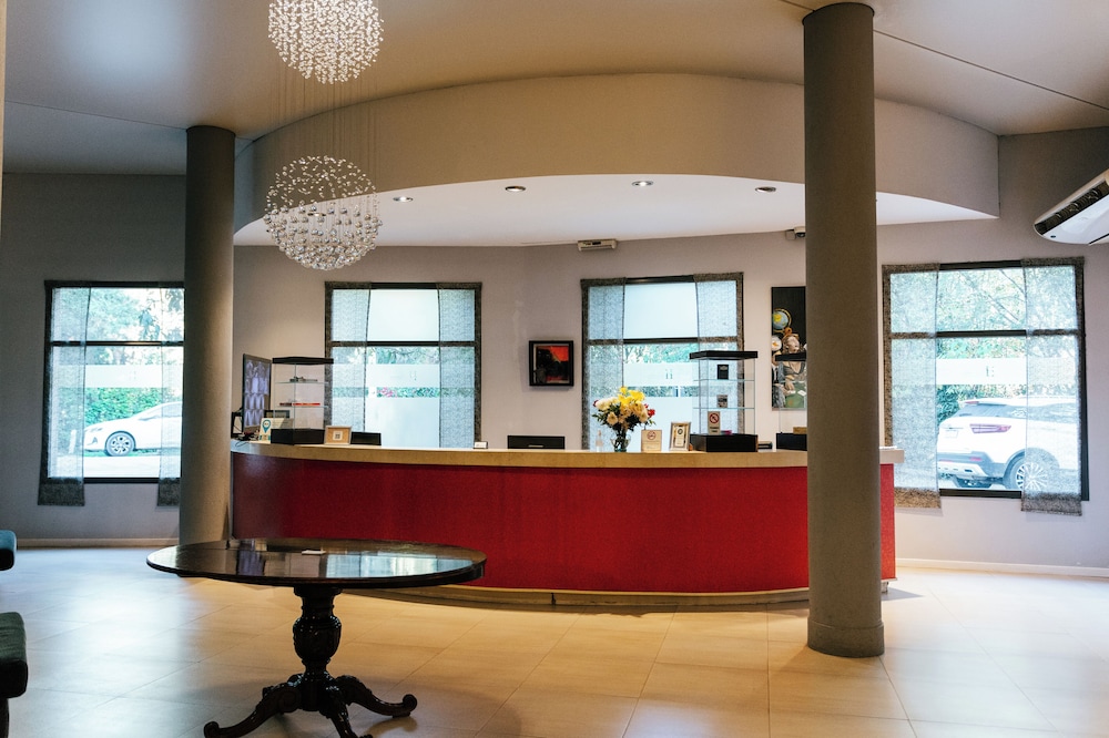 Hotel Plaza Central Ezeiza 10/61