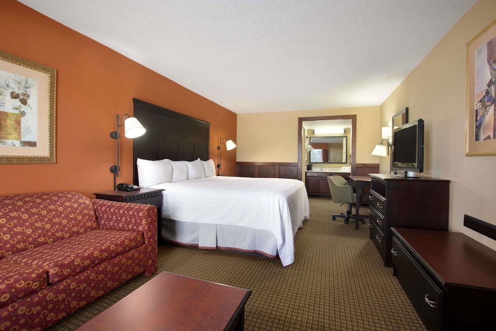 Days Inn By Wyndham Longview South 14/25