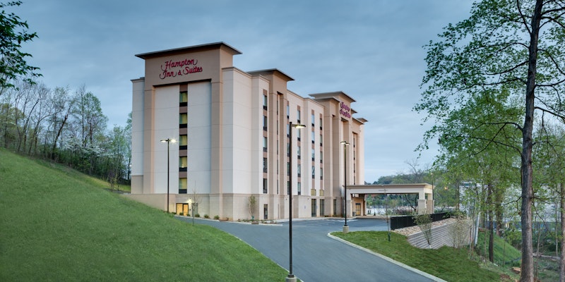 Hampton Inn and Suites Knoxville Papermill Drive 6/41