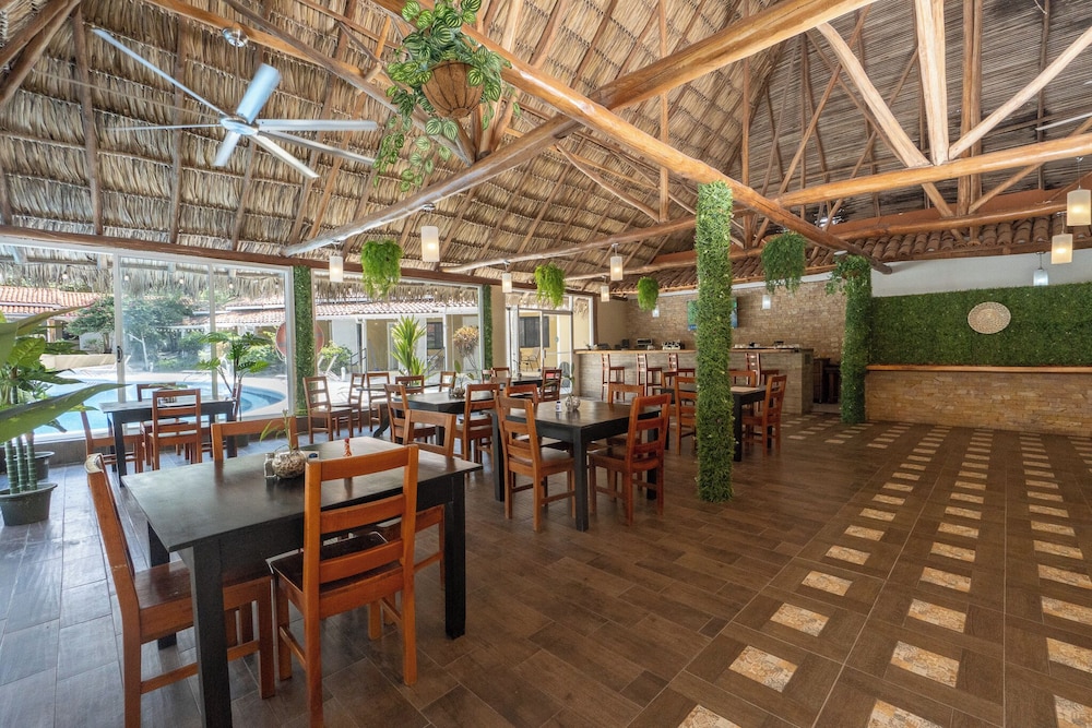 Seis Playas Hotel 39/50