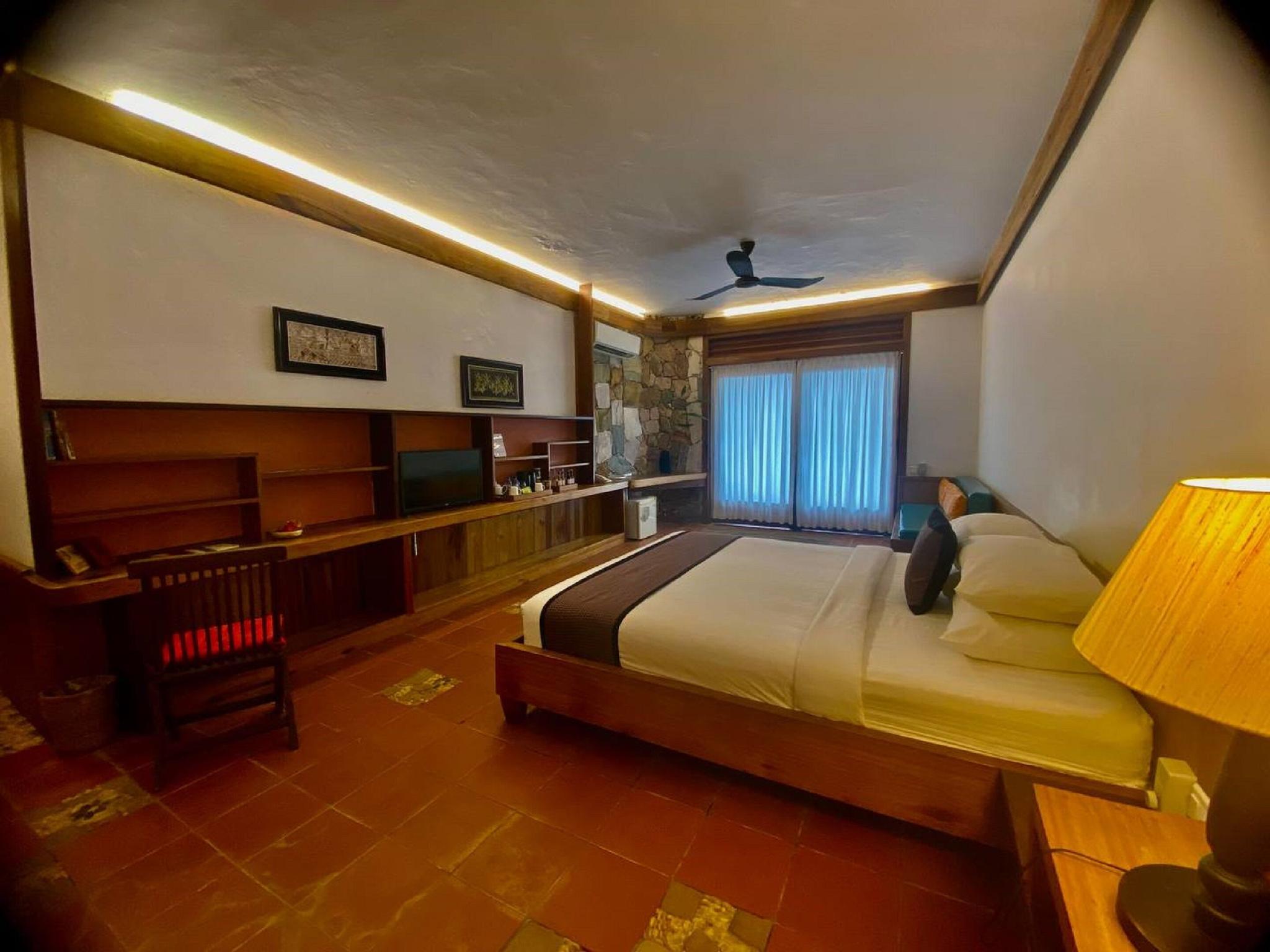 Cliff, Residence, Double Bed