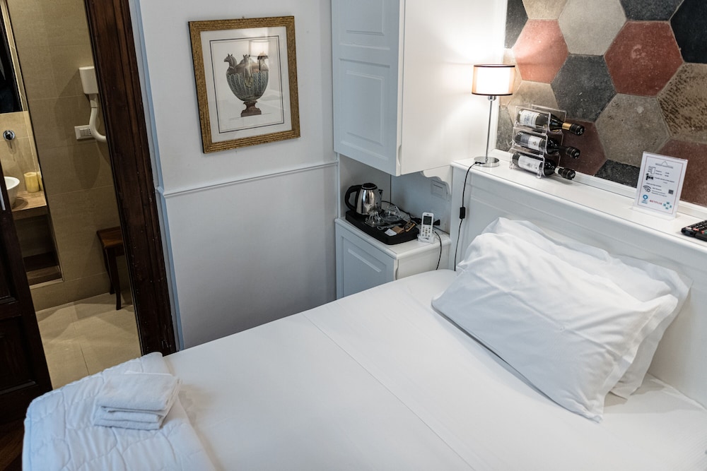 Navona Central Suites 13/50