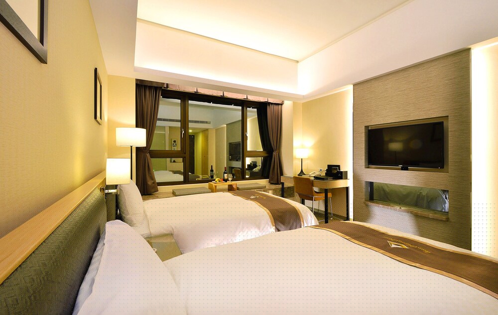 Tsun Huang Hotel 25/62