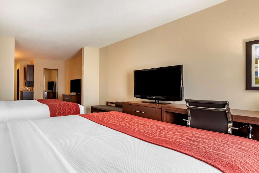 Comfort Inn & Suites Goodland, KS 18/47