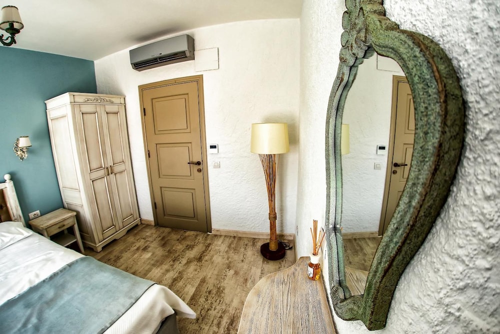 Villa Fanti 33/47
