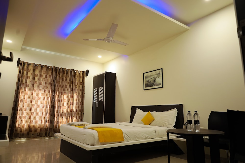 Hotel Sai Bansi 15/36