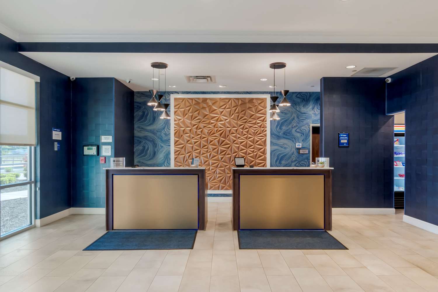 Best Western Plus St Louis Airport Hotelbest Western Plus St Louis Airport Hotel 2/36