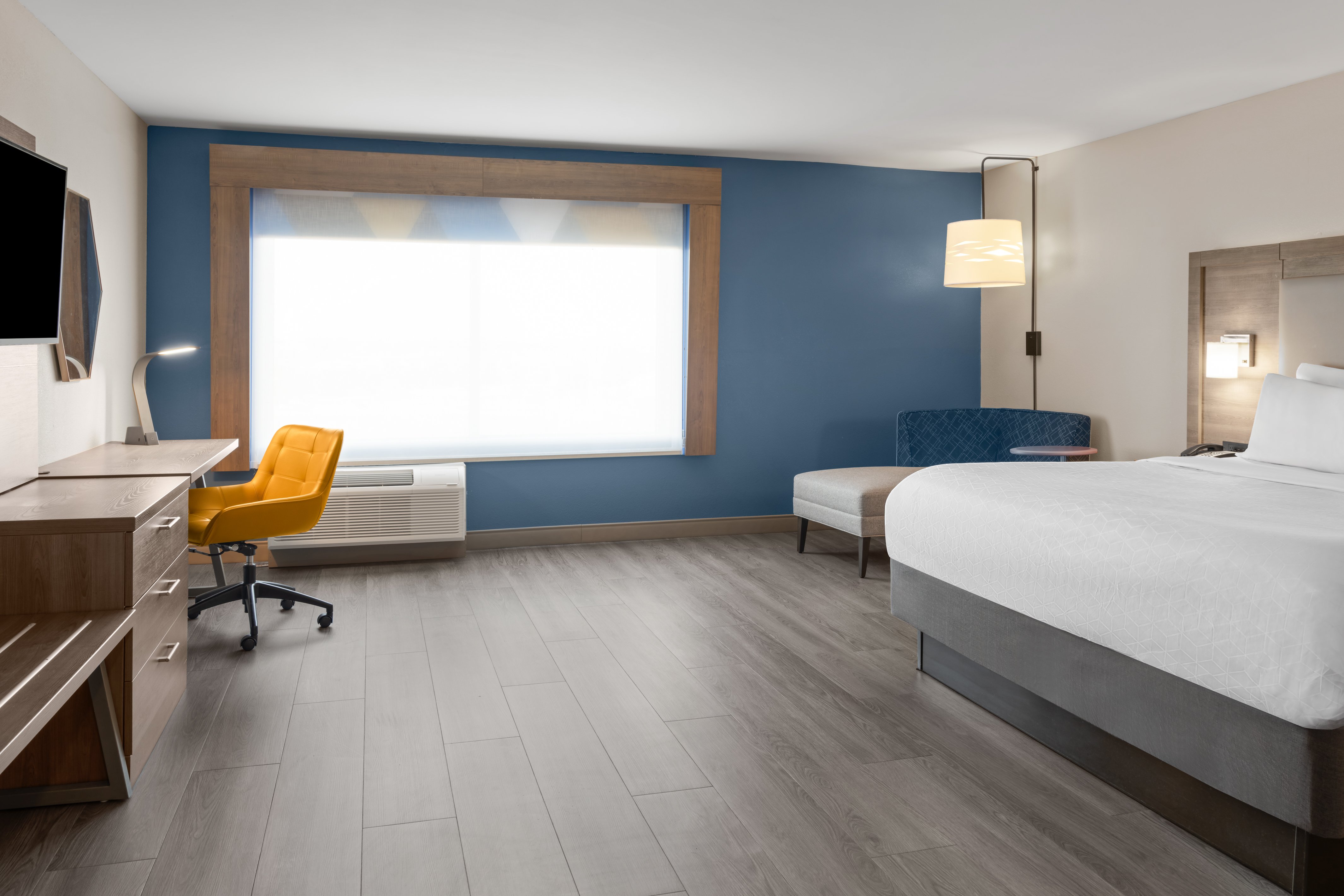 Holiday Inn Express and Suites Mt Sterling North 36/72