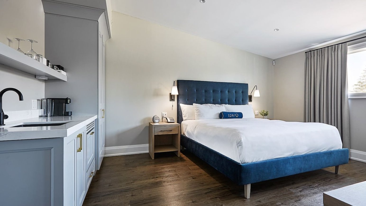 124 on Queen Hotel & Spa 7/40