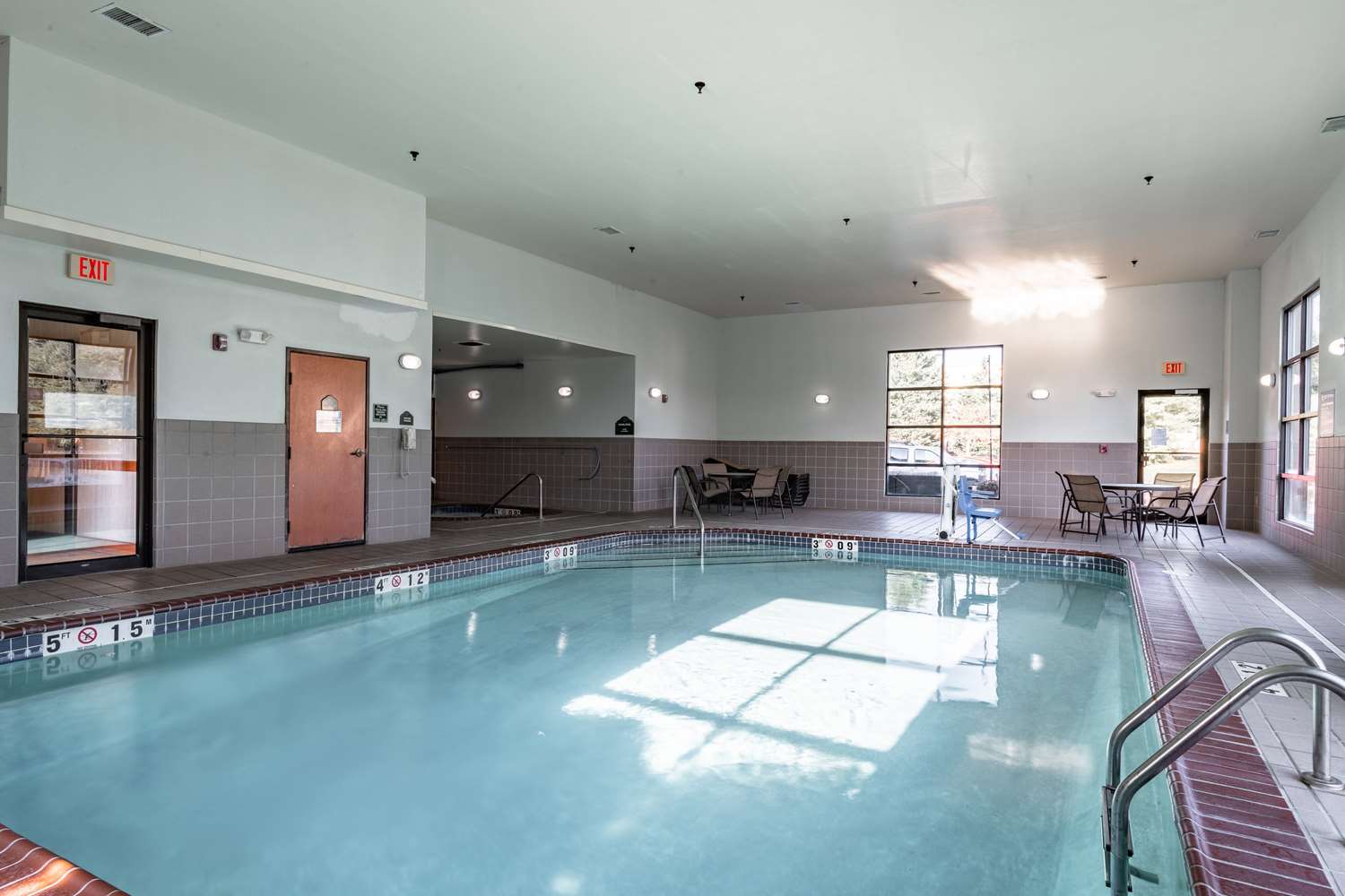 Wingate by Wyndham Vienna Parkersburg 25/48