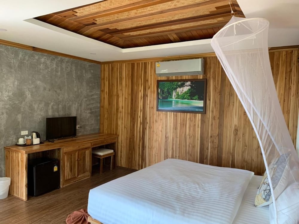 Thiw Son Beach Resort 45/70