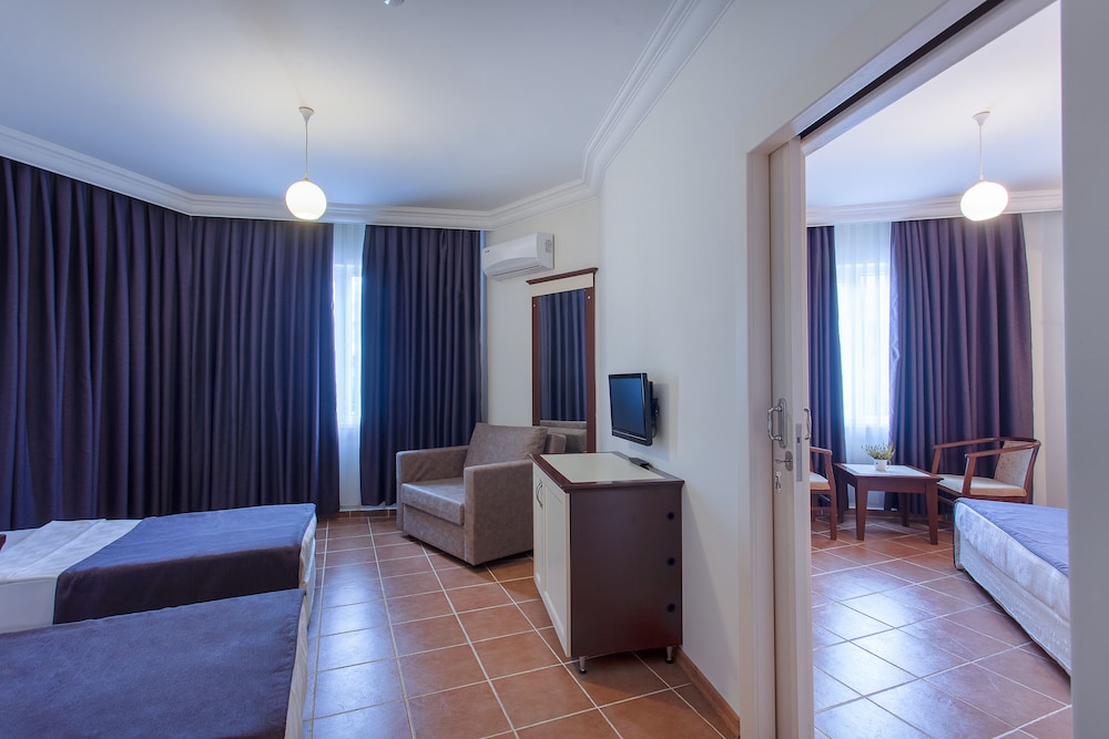 Kaila City Hotel 39/62