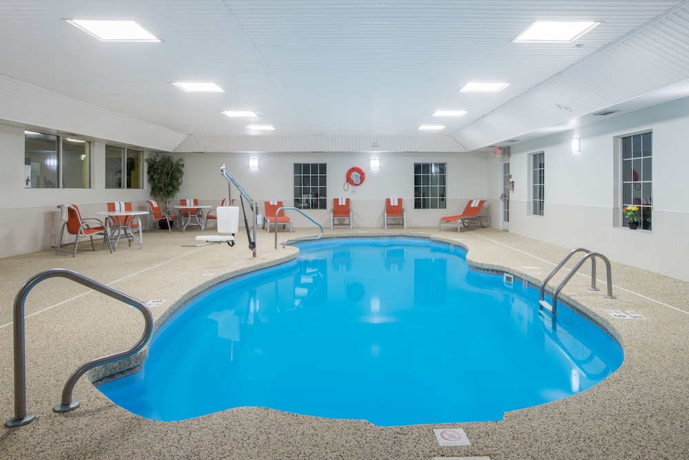 swimming pool spa
