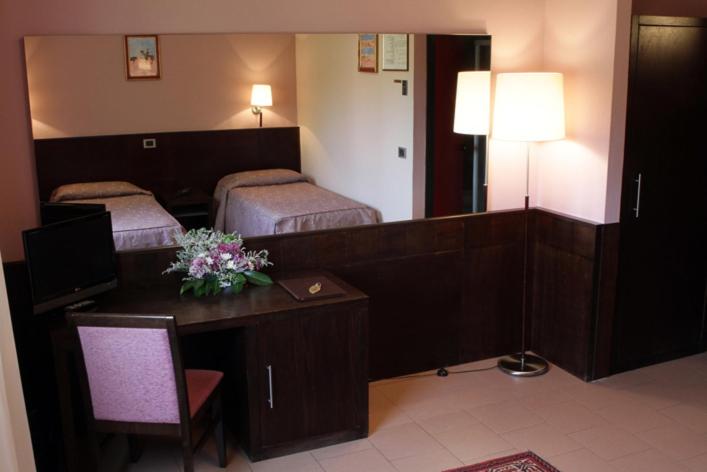 Hotel City 17/32