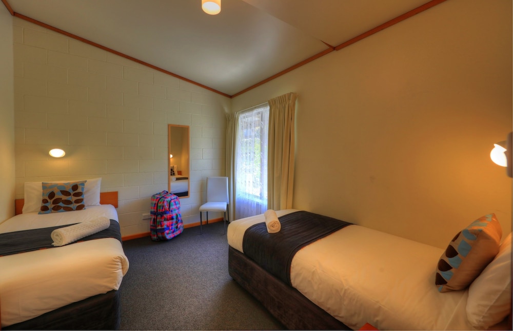 Stanley Seaview Inn 11/33