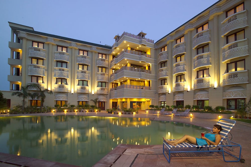 Empires Hotel Paradip 1/34