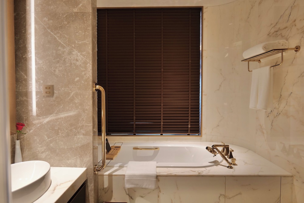 Sofitel Xiong An 50/50