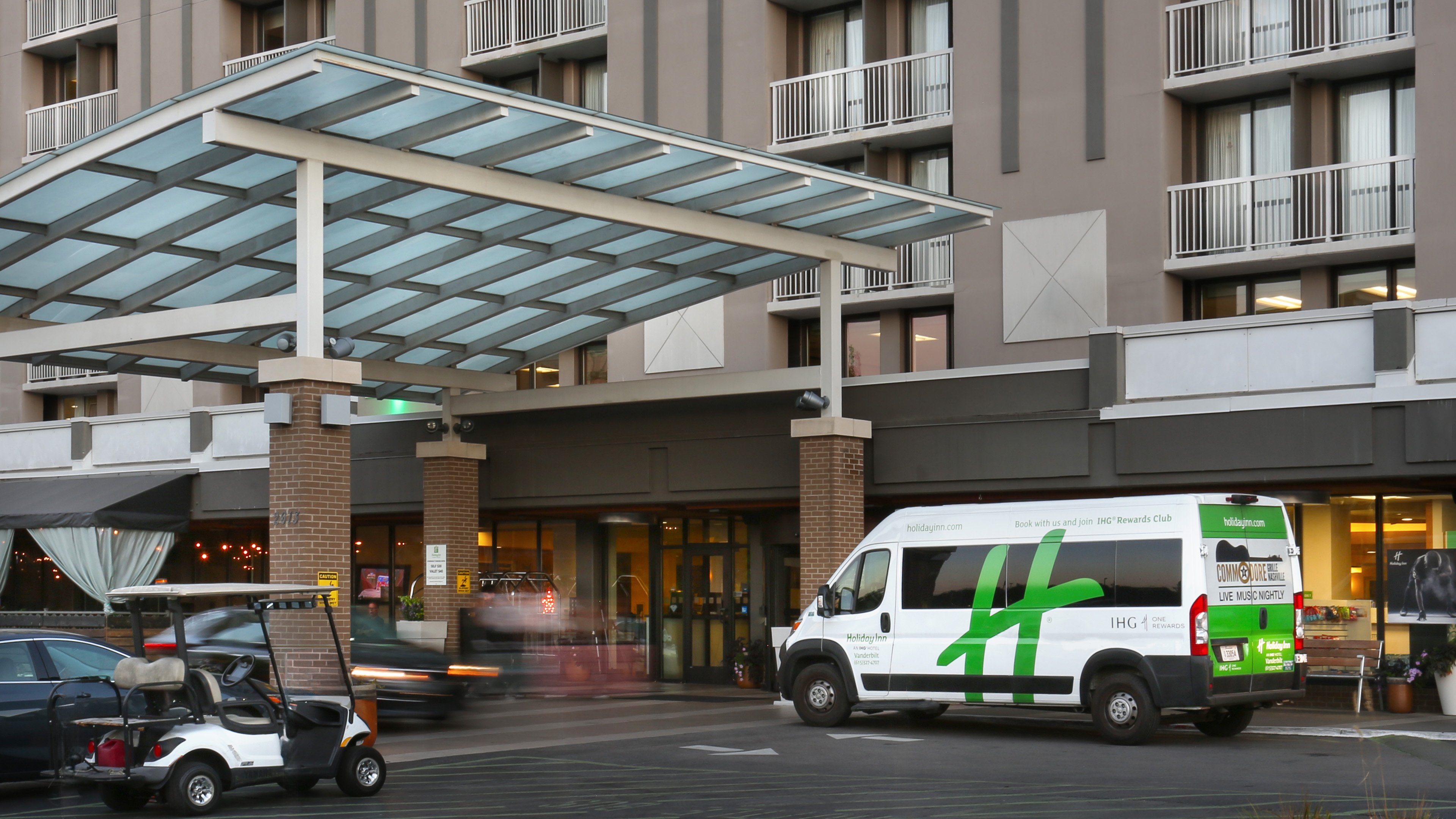 Holiday Inn Nashville-Vanderbilt (Dwtn) 75/82