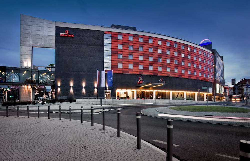 QUBUS HOTEL BIELSKO - BIALA 44/50