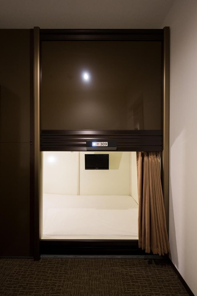 カプセルホテル CUBE 写真3