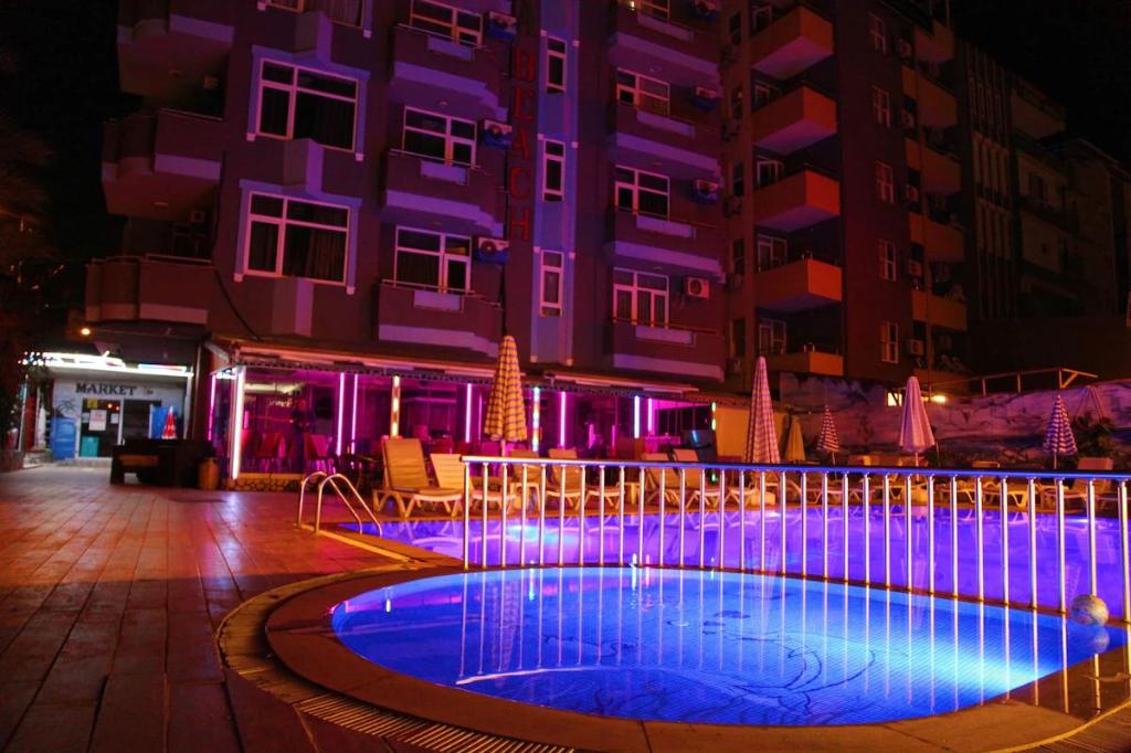 Semt Luna Beach Hotel 6/45
