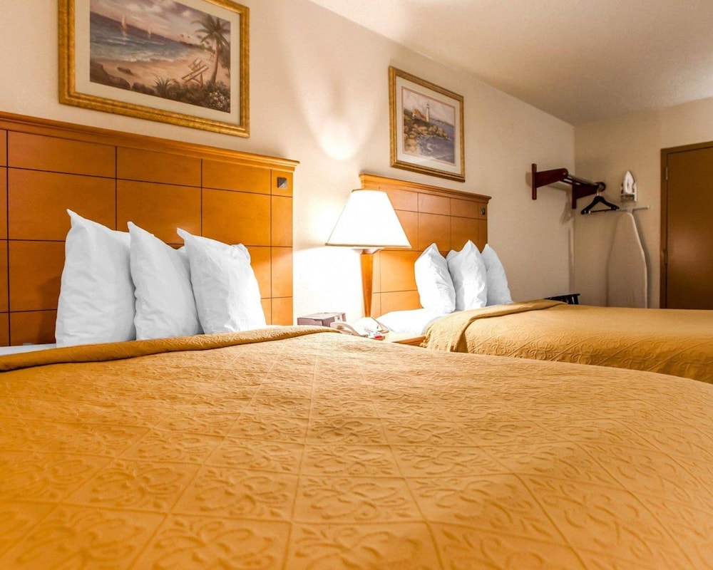 Rodeway Inn Point Pleasant Beach 17/36