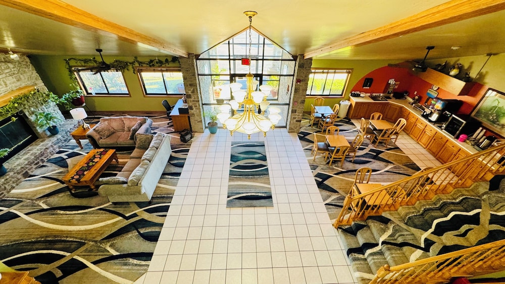 Regency Inn And Suites 35/51