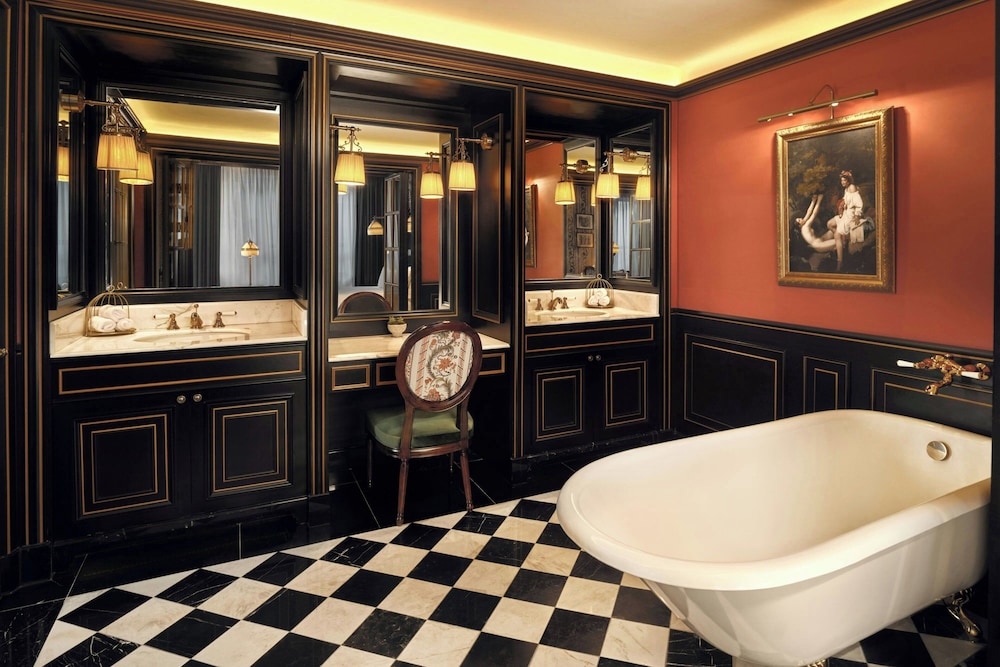 غرفة جونيور بسرير فردي بإطلالة على المدينة، L'Escape, a Luxury Collection Hotel, Seoul Myeongdong 4/7