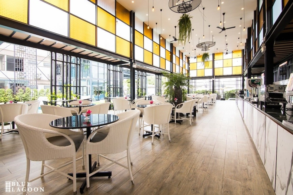 Blue Lagoon Hotel By Diamond 39/48