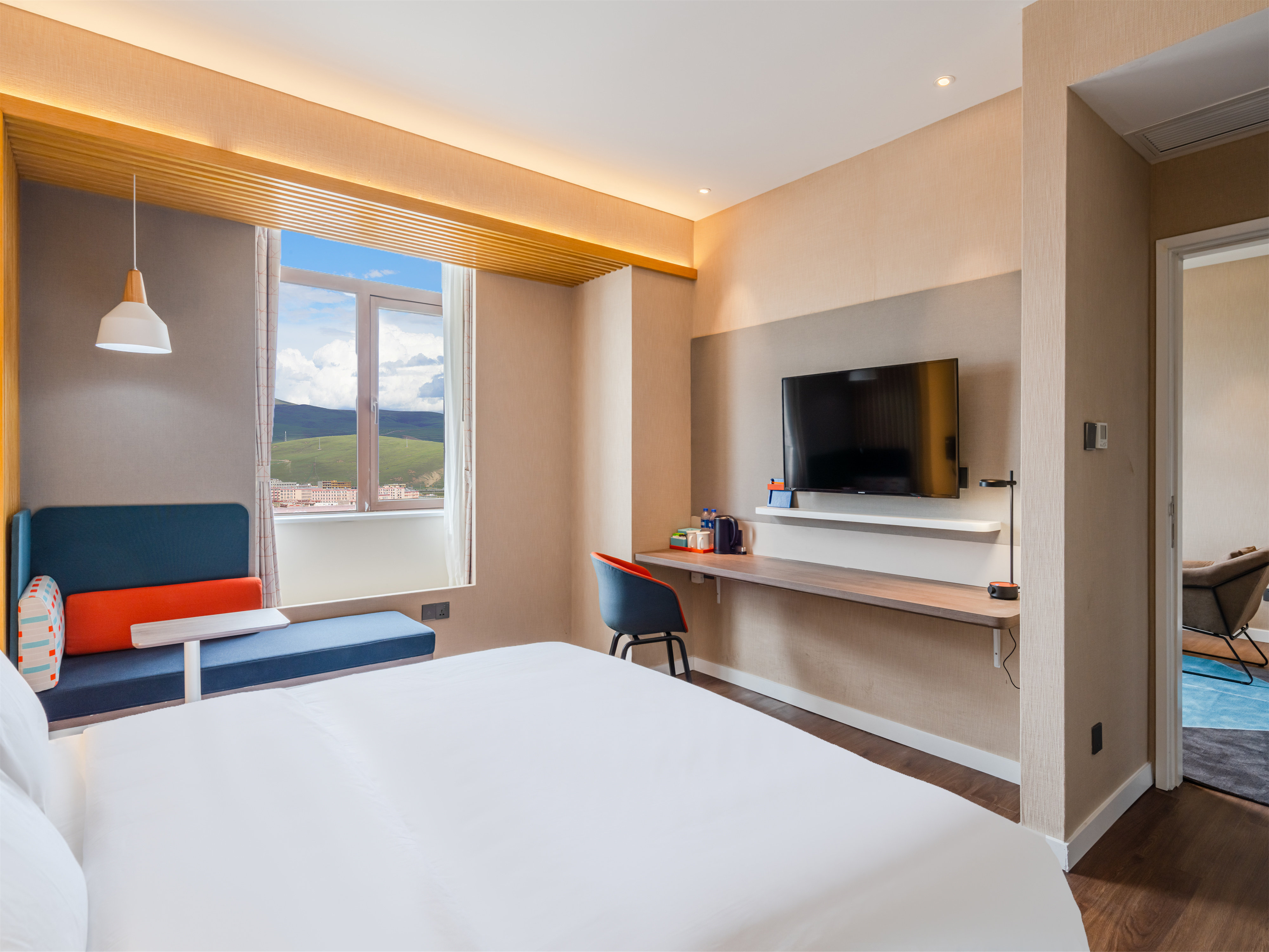 Holiday Inn Express Litang 33/78