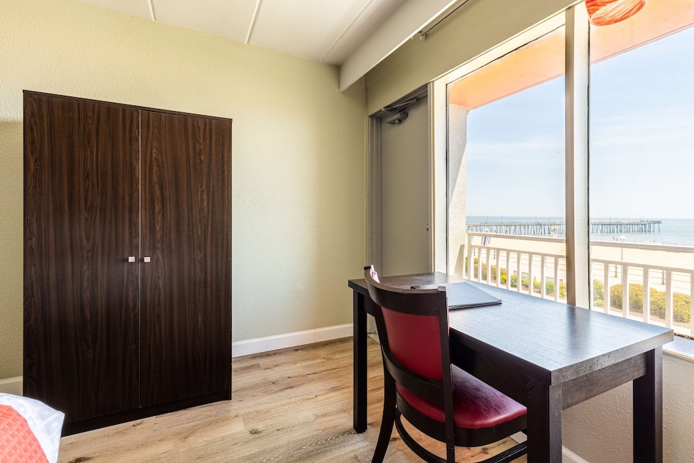 Sandcastle Resort On The Beach 45/48