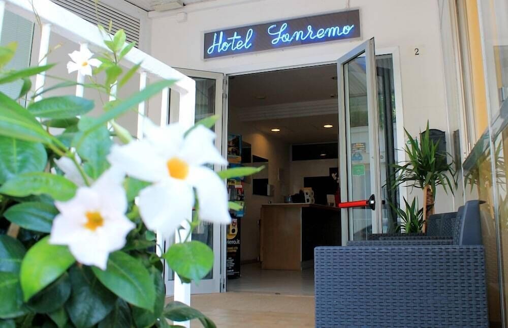 Hotel Sanremo 5/50