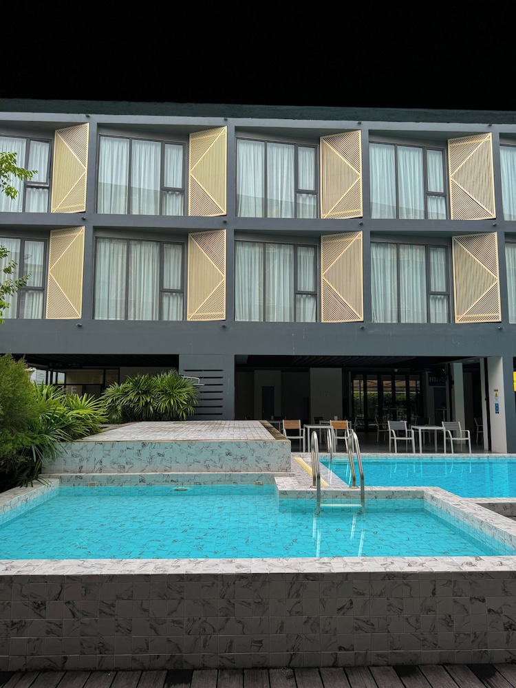 Canalis Suvarnabhumi Airport Hotel in BANGKOK