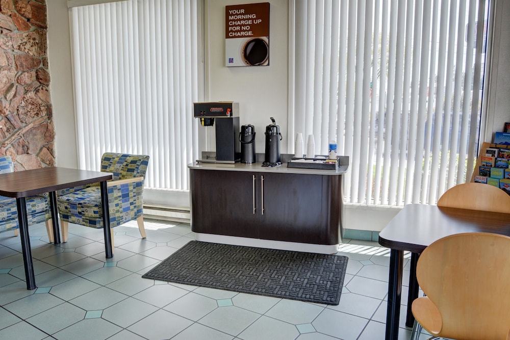 Motel6 Bend, OR 10/58