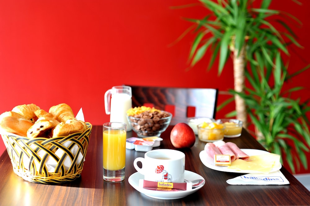 Hotel Balladins Roissy Cdg Saint Mard 28/37
