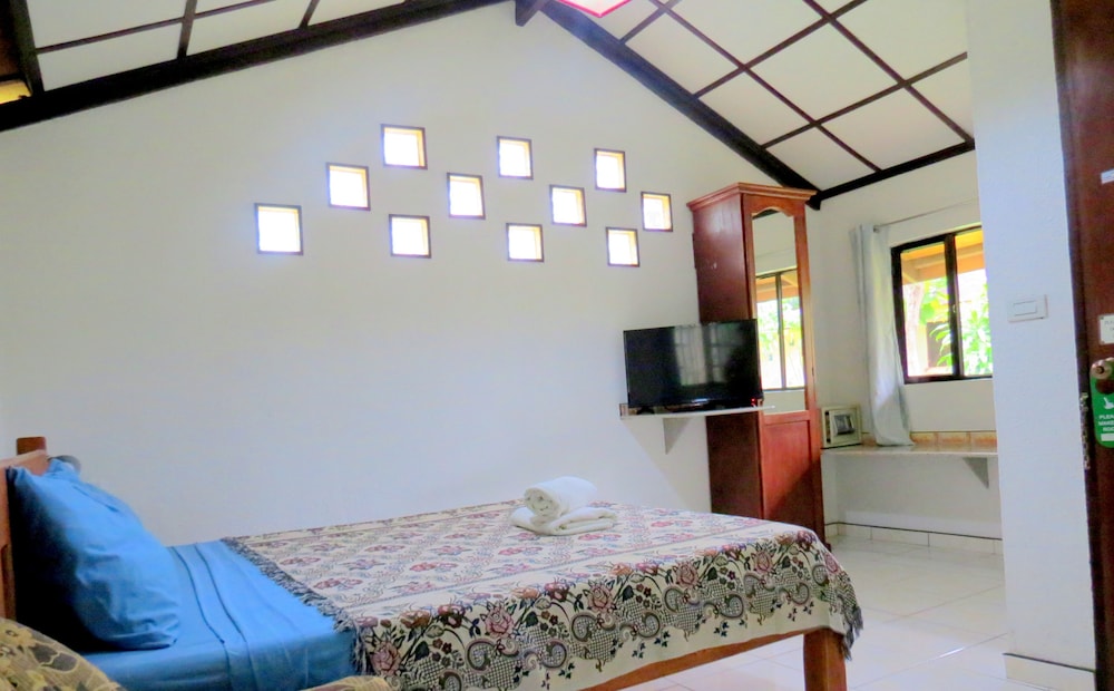 Alonaland Resort Apartelle 33/50
