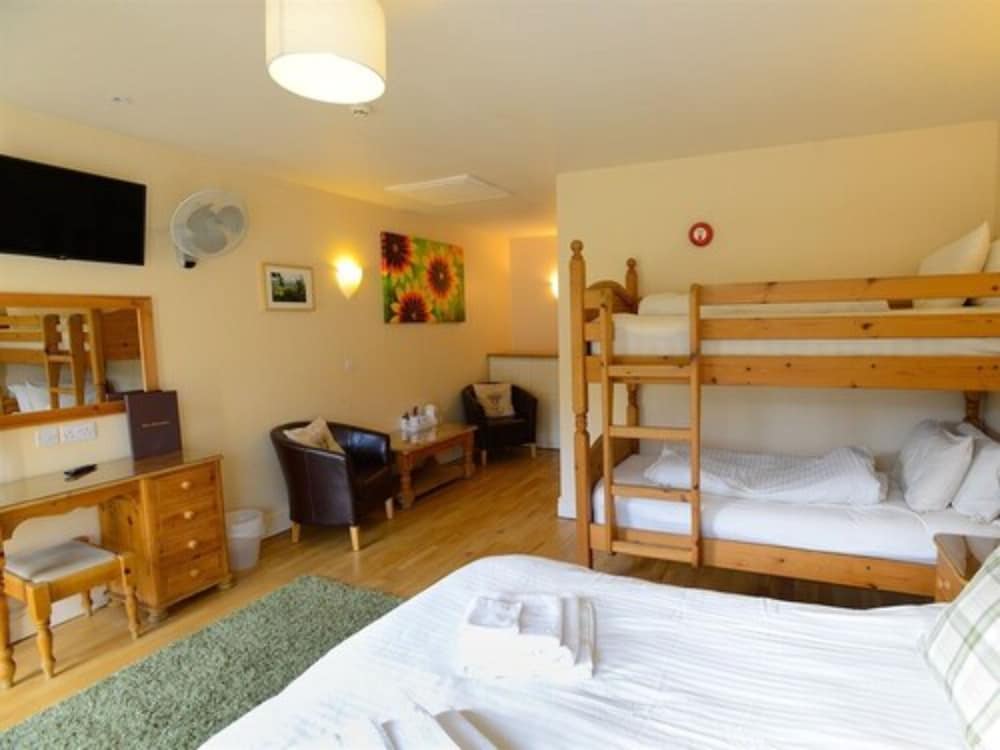 The Black Horse Inn 30/60