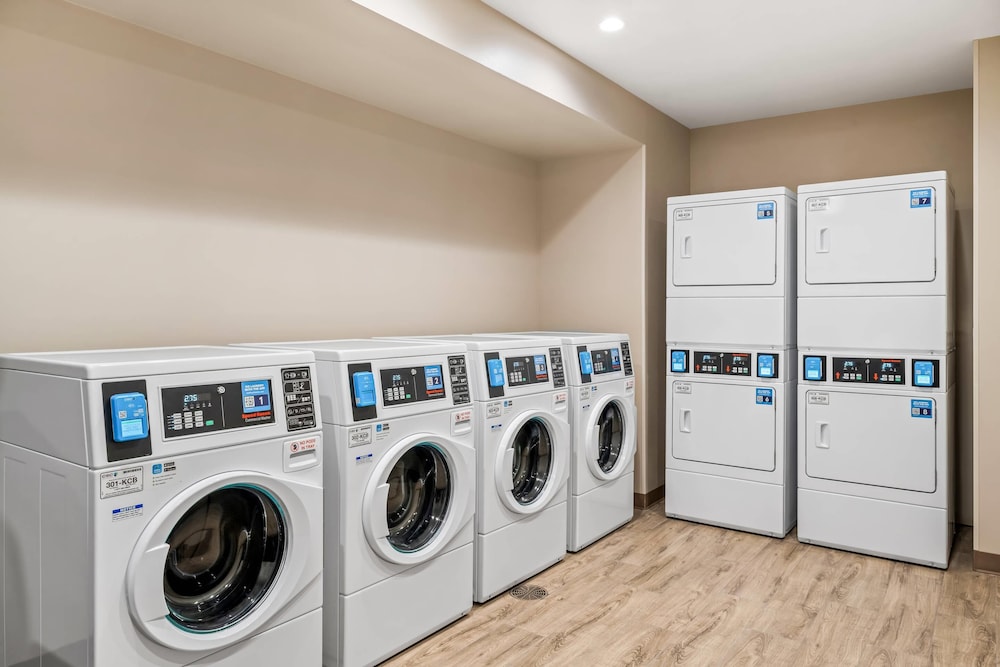 Everhome Suites Bozeman 38/60