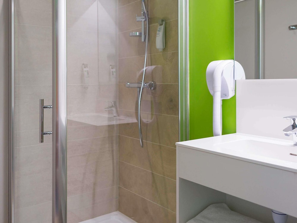 Ibis Styles Villeneuve Sur Lot Hotel 67/68