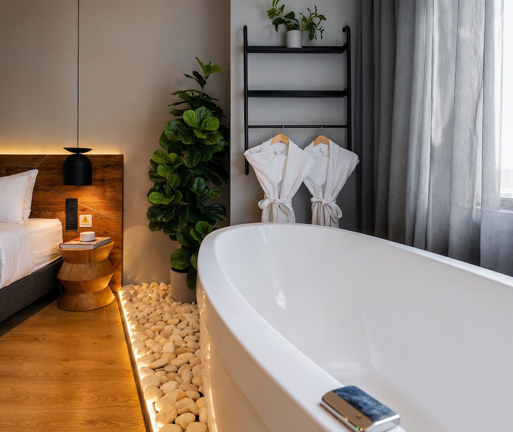 غرفة ملكية بسرير كينج، Hashtag 98 Hotel 8/10