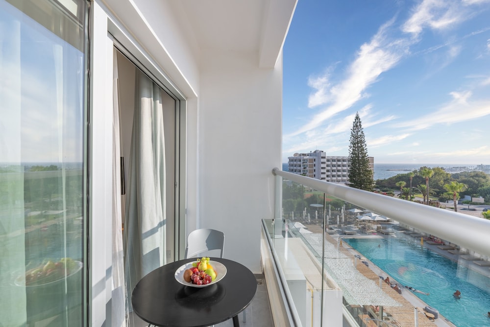Napa Mermaid Hotel Suites 51/90