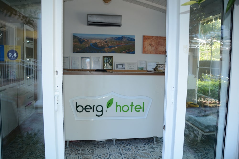 Berg Hotel 20/50