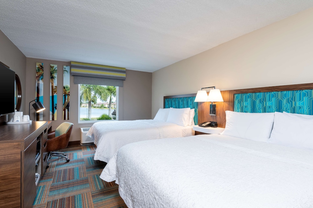 Hampton Inn And Suites Fort Myers Colonial Blvd 15/42