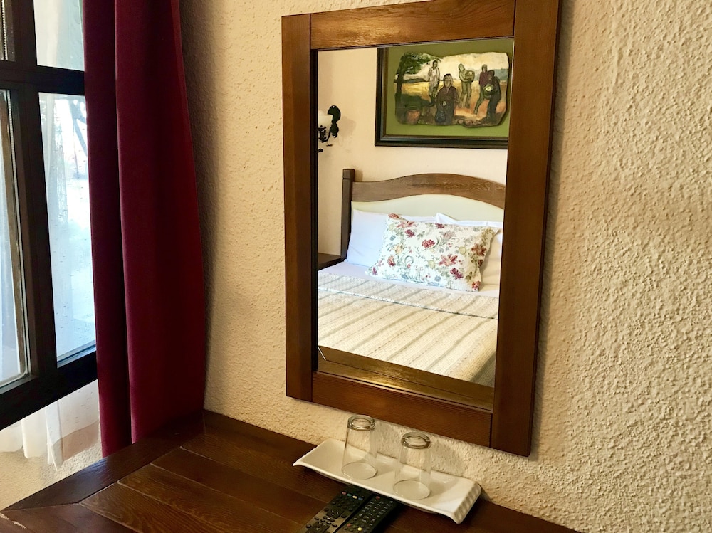 Ada Bacchus Hotel photo5