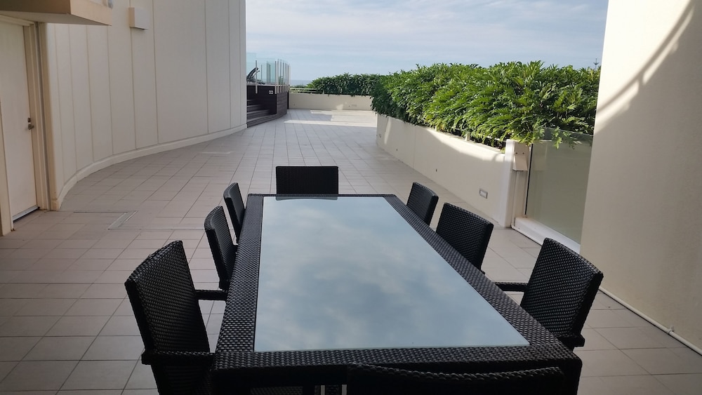 Kirra Surf Apartments 35/75