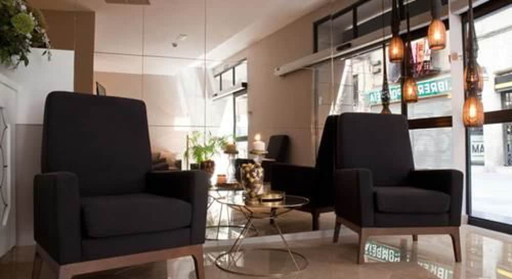 May Ramblas Hotel 26/30