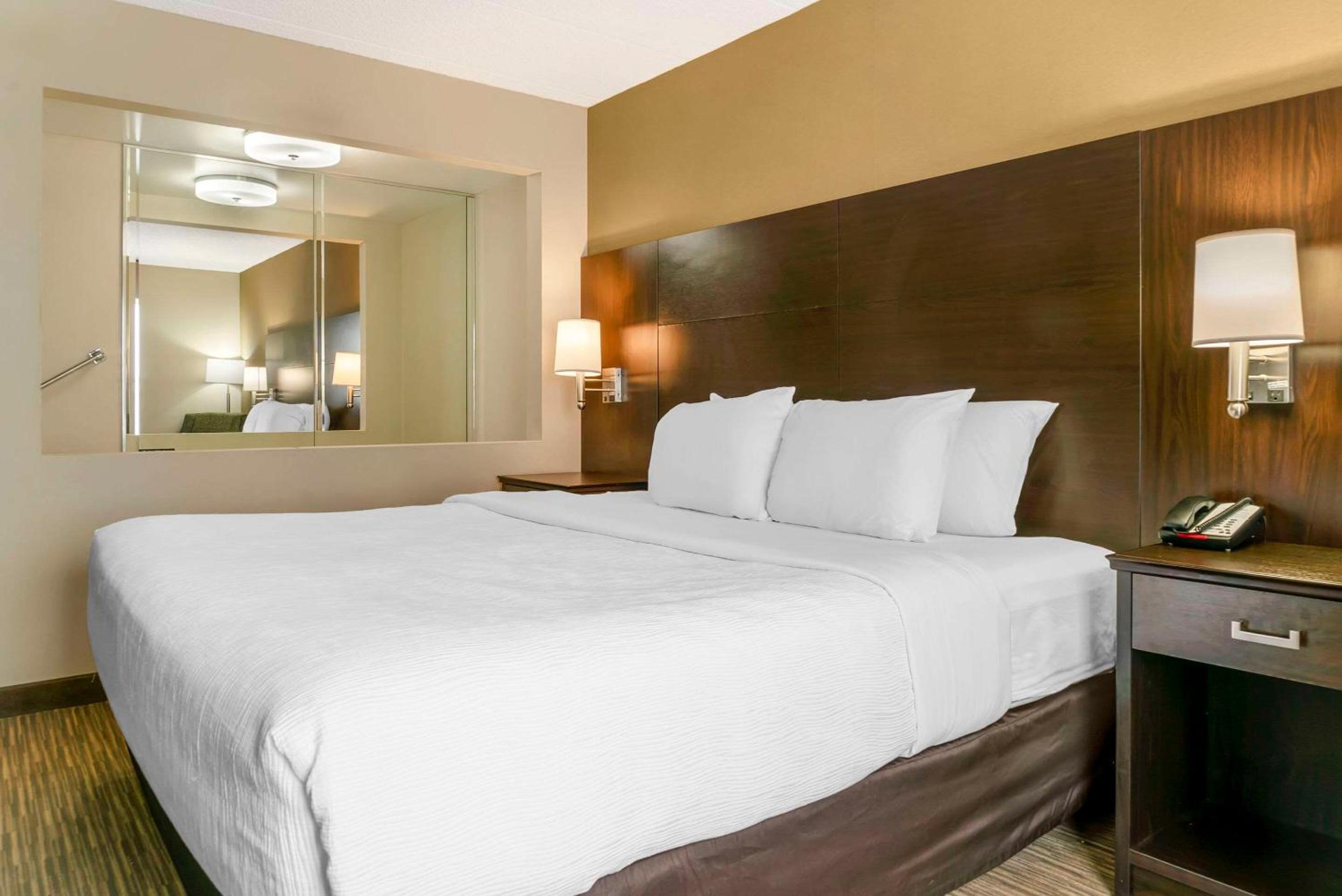 Superior, King Bed, Hot Tub
