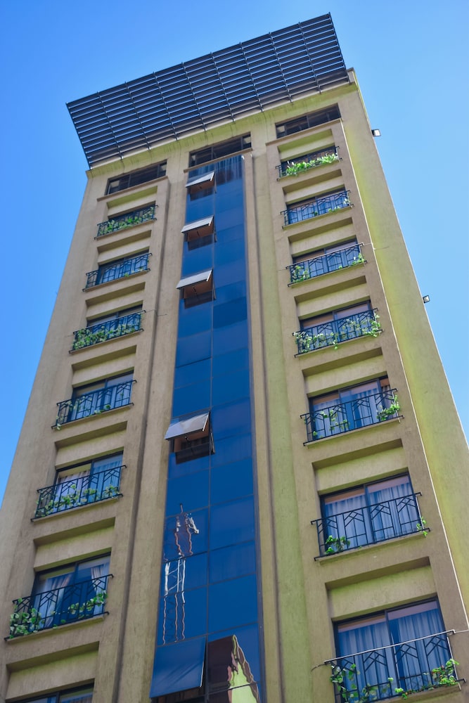 After 40 Hotel 2/50